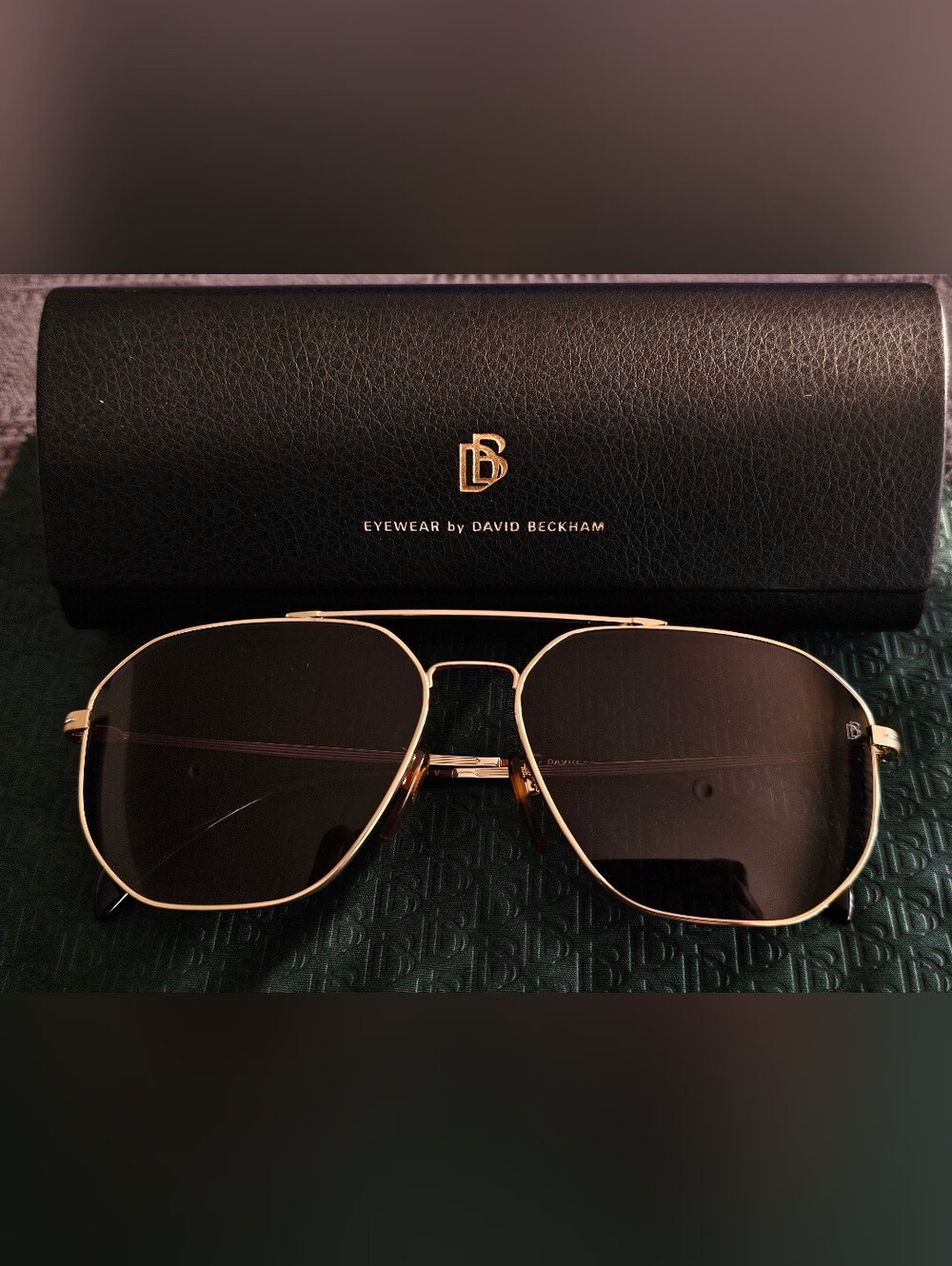 David Beckham Men's Aviator Sunglasses in Gold with Black Lenses